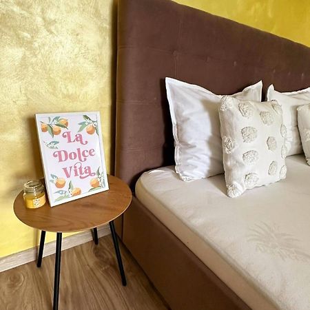 Eral Apartment Mamaja Zewnętrze zdjęcie